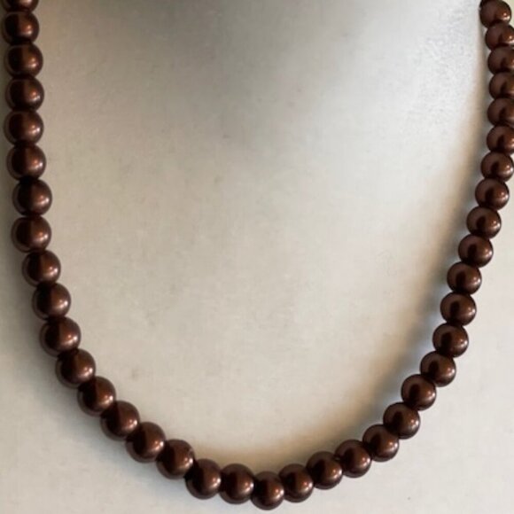 VINTAGE Brown Faux Pearl 18 KGP 19" Single Strand Necklace - Picture 6 of 14